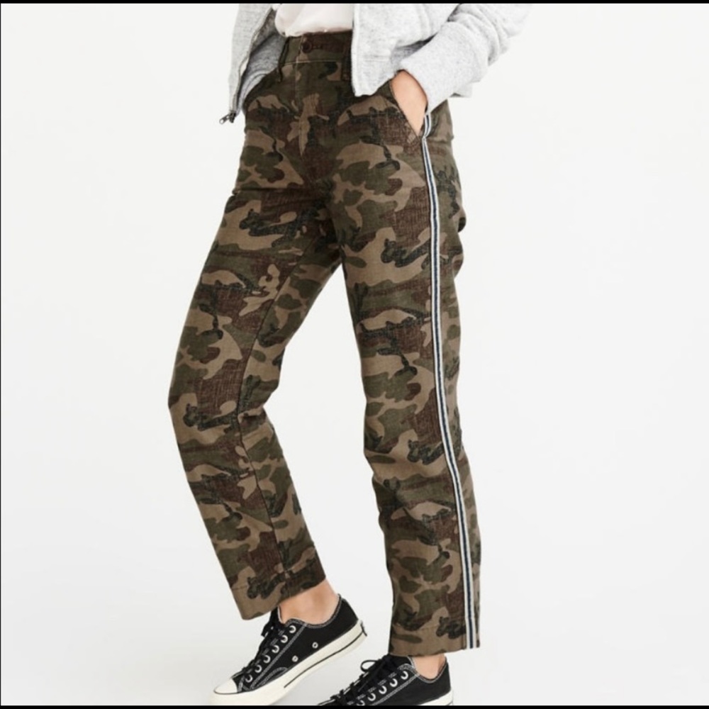 Abercrombie & Fitch Camo Pants